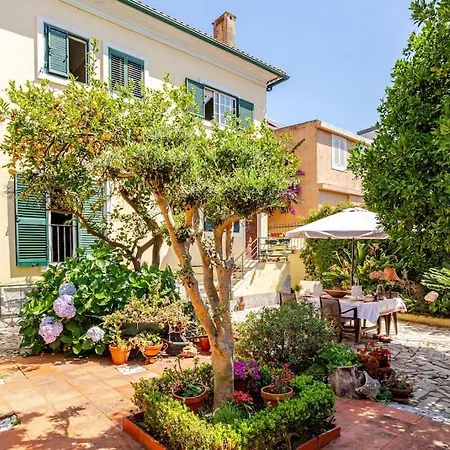 Studio&garden Apartment Lissabon