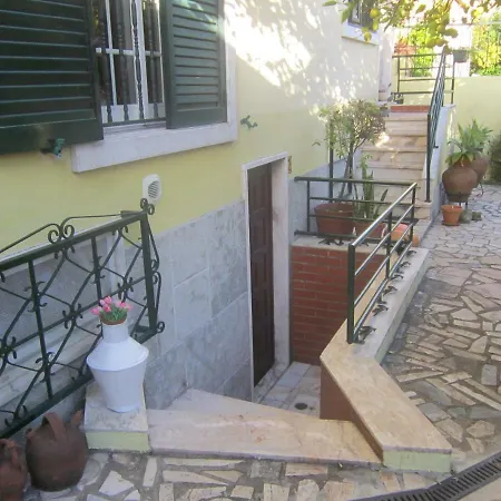 Studio&garden Apartment Lissabon