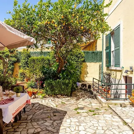 Apartment Studio&garden Lissabon